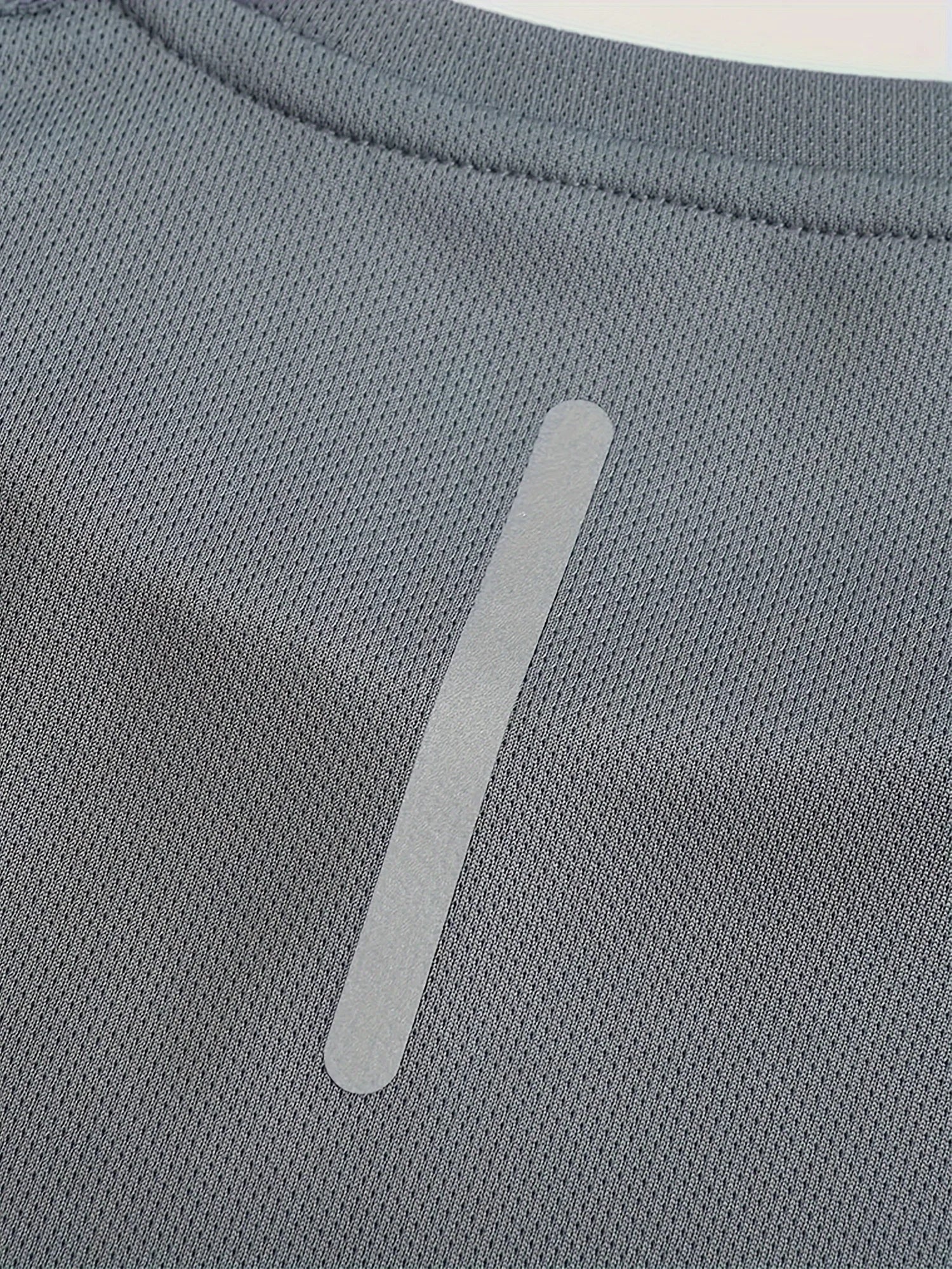 Men’s Reflective Quick-Dry Tee